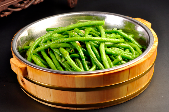 小火慢炒長(cháng)豆角